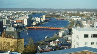 釧路川の鮮やかな青がとても印象に残りました