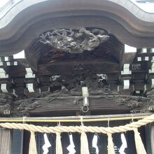 諏訪神社拝殿の彫刻