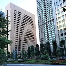 ３つの高層ビル