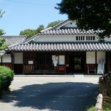 正面からの外観