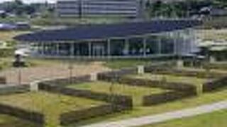 石巻南浜津波復興祈念公園内に造られた東日本大震災の津波伝承館