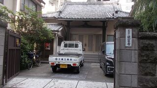 別名川柳寺ともいわれています。