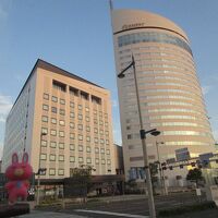 左側の建物です。