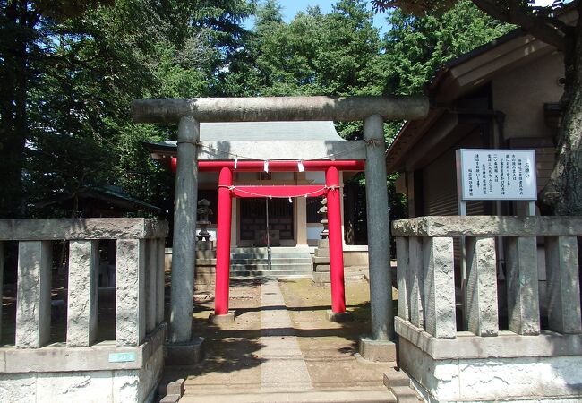 練馬散策(1)で稲荷諏訪合神社に寄りました