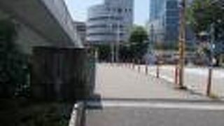 神田川にかかる橋の一つです。