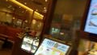 生バスタもオムライスも美味しいです。