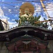 巨大な弘法大師像