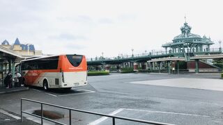羽田空港からリムジンバスで２５分