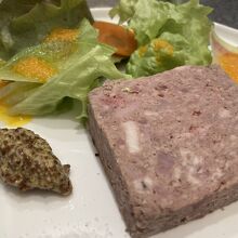 パテにはワインが合う