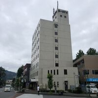 このあたりでは目立つ背の高さ