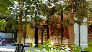 イートインカフェも