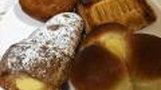 カウンター販売のパン屋さん 大和家ベーカリー