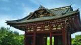 江戸幕府二代将軍徳川秀忠の霊廟の惣門