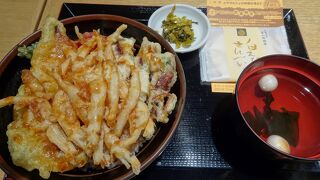 白えびの天丼が有名ですが。ほかのメニューもあり。