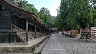 全国の八百万の神々が出雲に集う神在月だけに開けられる扉