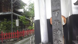 上野にある大きな神社