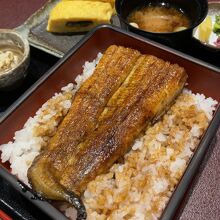 うなぎ料亭 山重