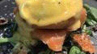 パンが有名なホテルのカフェです