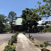 山門をくぐったところから