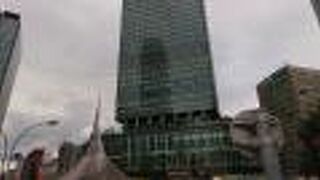 先代ビルから、名前が引き継がれたビル