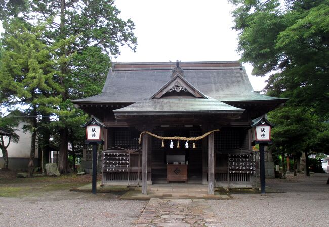 鷺舞はこの神社の神事で舞われます。