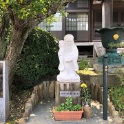 戸塚宿七福神の寿老人の像