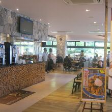 レストランもありました