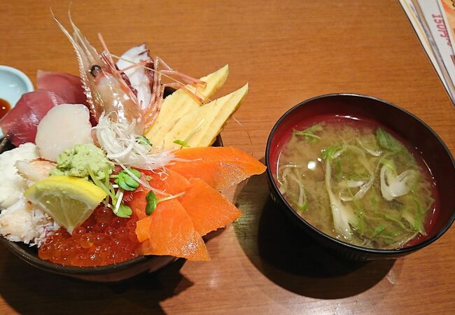 海鮮丼！