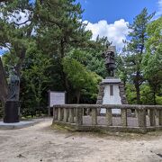 織田信長と濃姫の銅像