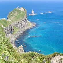 遊歩道、岬、絶壁、神威岩の絶景を見られるのはココからだけ