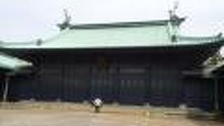 静寂な感じのする敷地