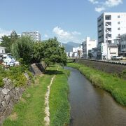 松本市内を流れる川
