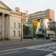 エンタシスの柱に注目です