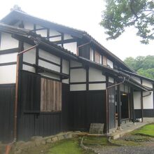 東側からの眺めはこんな感じです。