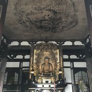 地元ではくろ谷さんとして親しまれているお寺