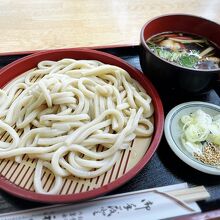 つくば茜鶏うどん