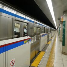 都営三田線春日駅ホーム