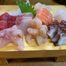 刺身盛り一人前