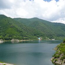 ダム湖の奥木曽湖