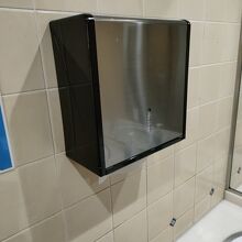 ペーパータオル完備