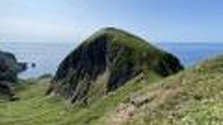 膨れたような岩の形でした。