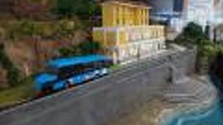 DMVの模型が走る