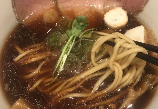 魚介系の醤油と塩のラーメン