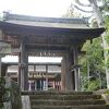 立派な表門が残っている春日神社
