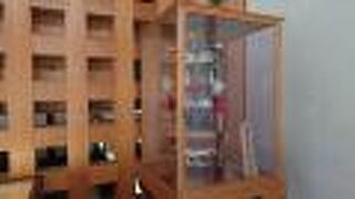 足助地区の中馬街道沿いに立つ古い建物