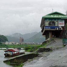 木曽川鵜飼の船着き場