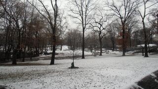 映画のロケ地にも