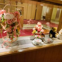 デラックストイレ