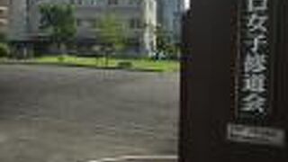 大学のキャンパスのよう