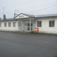 萩野駅の外観